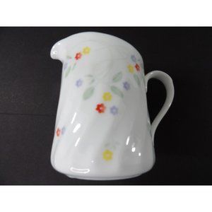 Corning English Meadow Swirl Pattern Milk Creamer Pitcher